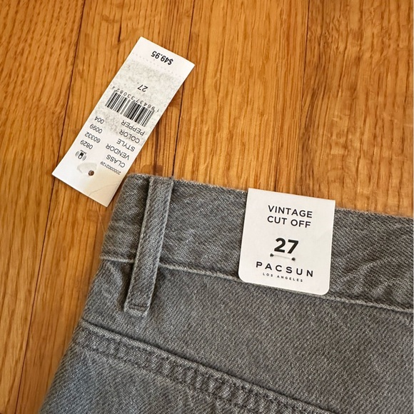 PacSun  Gray Asymmetrical Waistband Vintage Cut Off Denim Shorts(a1 - Picture 8 of 15